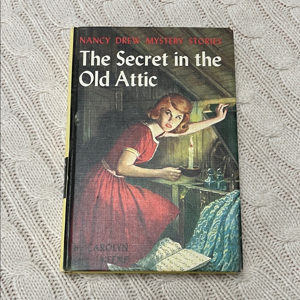 Nancy Drew “The Secret in the Old Attic” Mystery Stories 1944 good condition